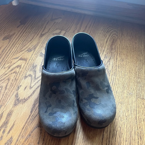 Dansko clogs - Picture 2 of 9